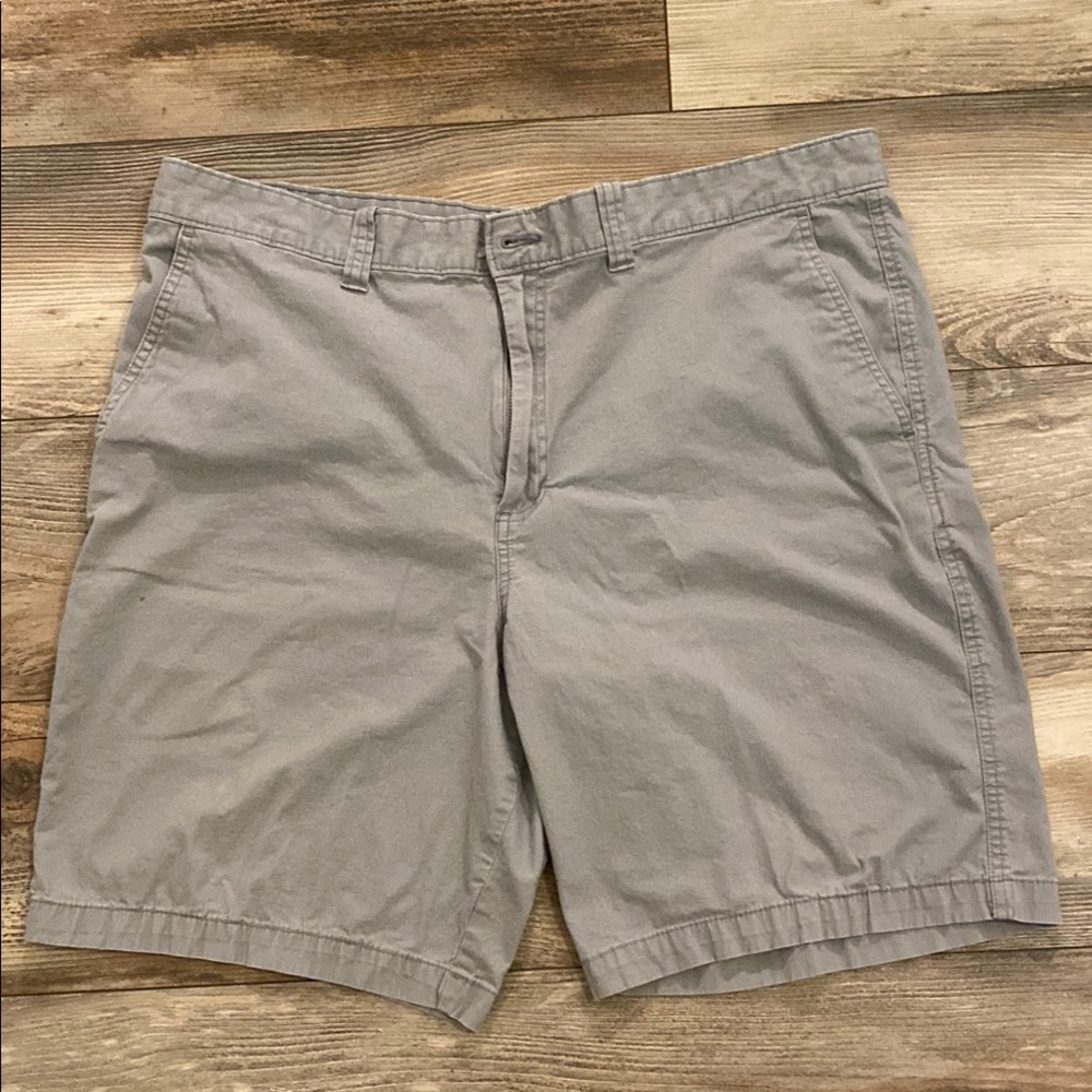 Magellan Outdoors Gray Flat Front Shorts